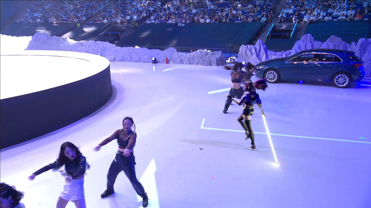 Akali live AR dance performance — LPL Summer Finals 2019