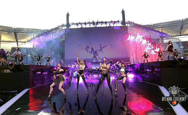 K/DA on stage at Worlds 2018 Opening Ceremony